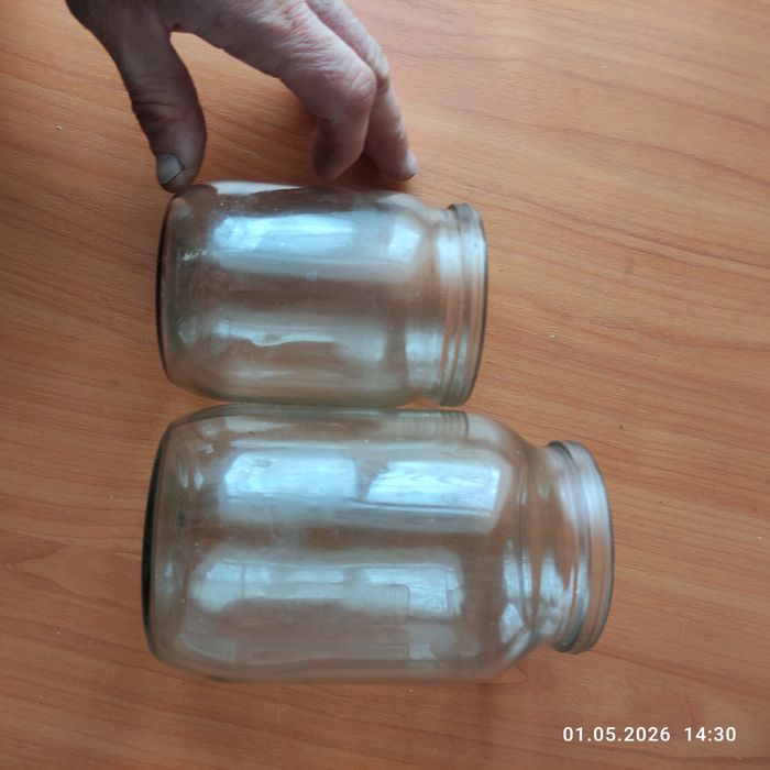 Банки скляні 0.5-3 л. Міняю на МЕД