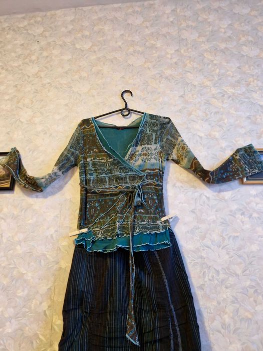 Віддам жіночі наряди