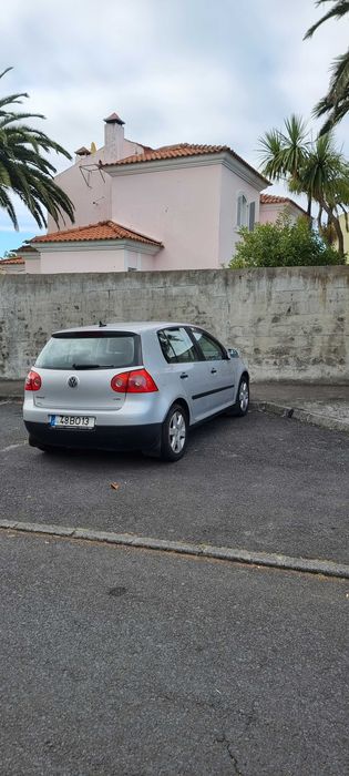 Volkswagen Golf V 1.9 TDI Dsg 8000€