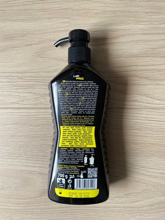 Profesjonalna pasta do mycia rąk - Isofa PRO 700g
