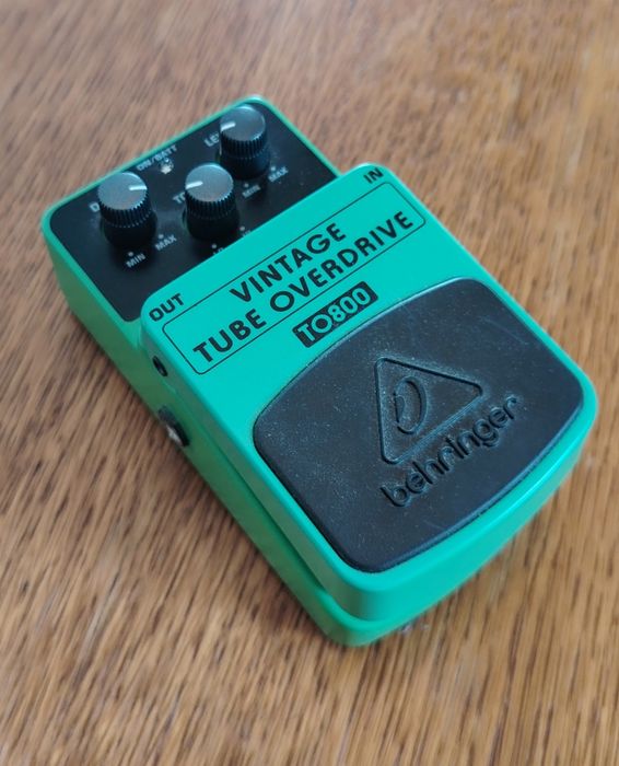 Behringer TO800 Vintage tube overdrive
