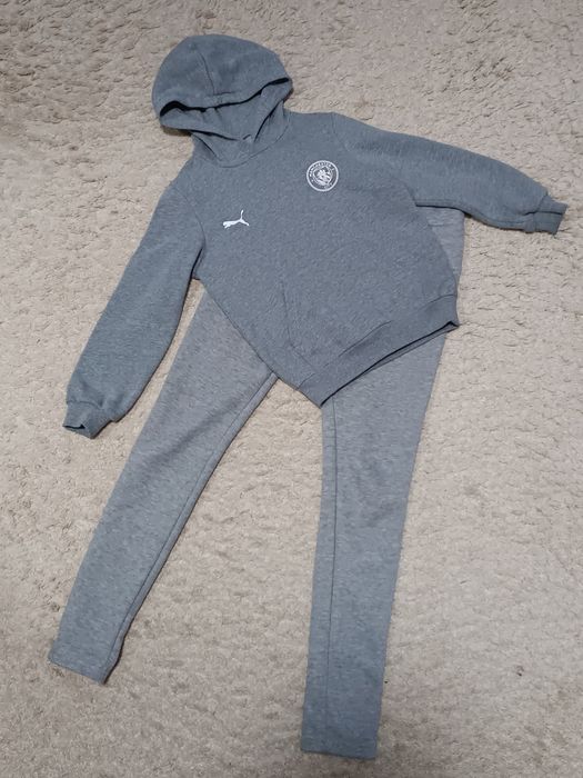 Спортивний костюм для дівчинки