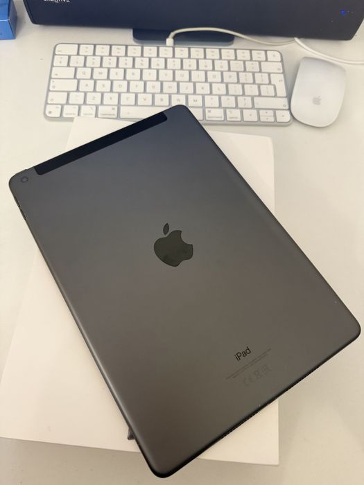 iPad 9 gen 64gb Space Gray WiFi+Cellular + Stylus Pen
