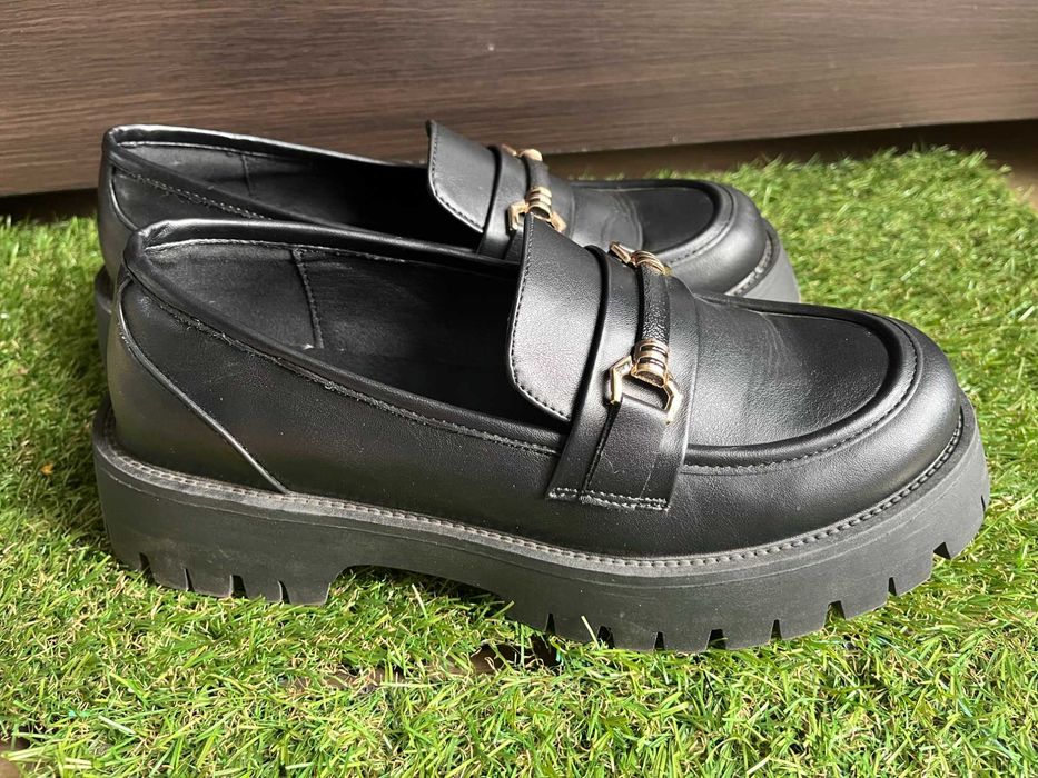 Czarne mokasyny DeeZee 39