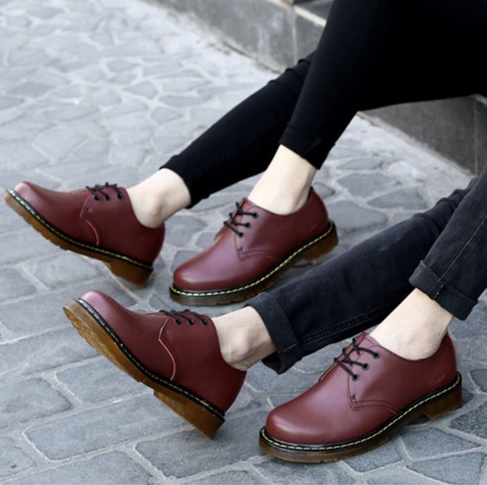 Glany półbuty modne eleganckie martensy timberki klasyczne