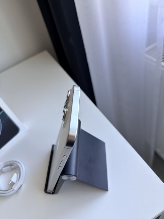 Apple iPhone 16 Pro Max 256GB White Titanium!! Esim!! 820$