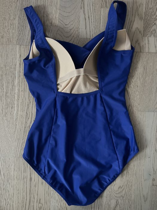 Sprzedam jednoczęściowy strój kąpielowy -Casual Club