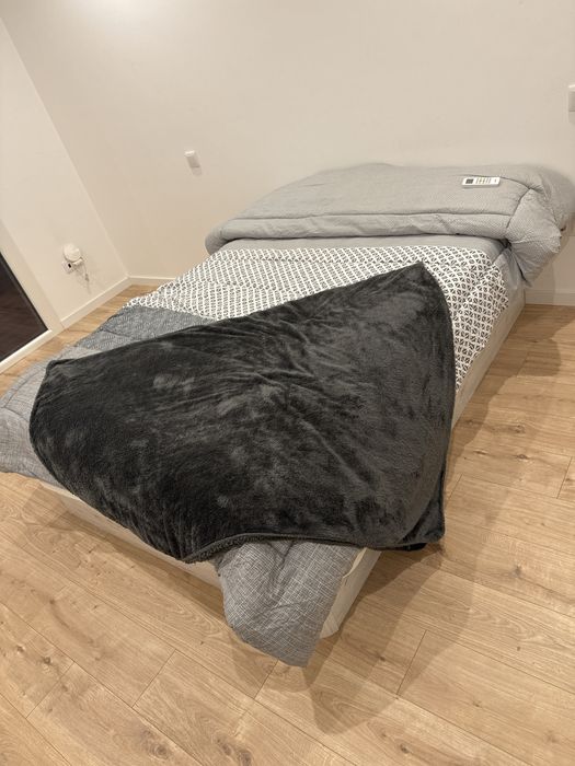 Cama sumier e colchão novos