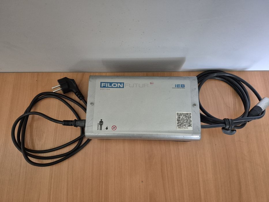 Prostownik ładowarka FILON FUTURA IEB 24V 12A