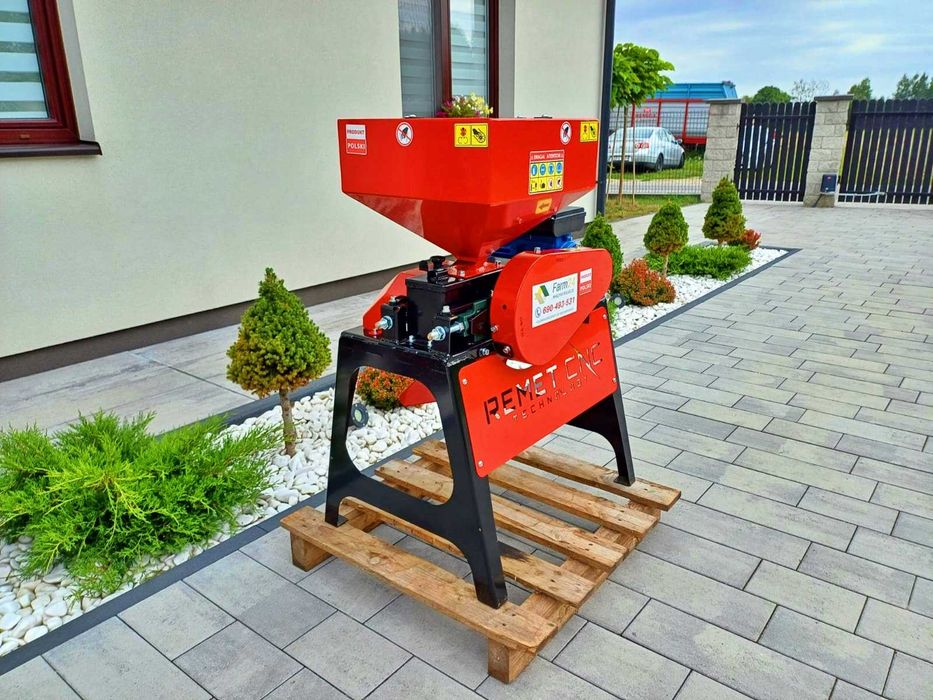 Gniotownik zboża 1,5kW 230V Zgniatacz ziarna Gniotownik walcowy MŁYN