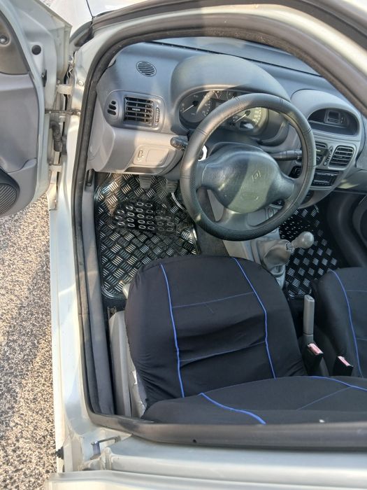 Renault clio 1999