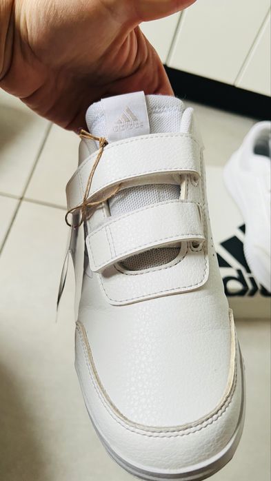 Adidas 37 розмір дитячі кросівки