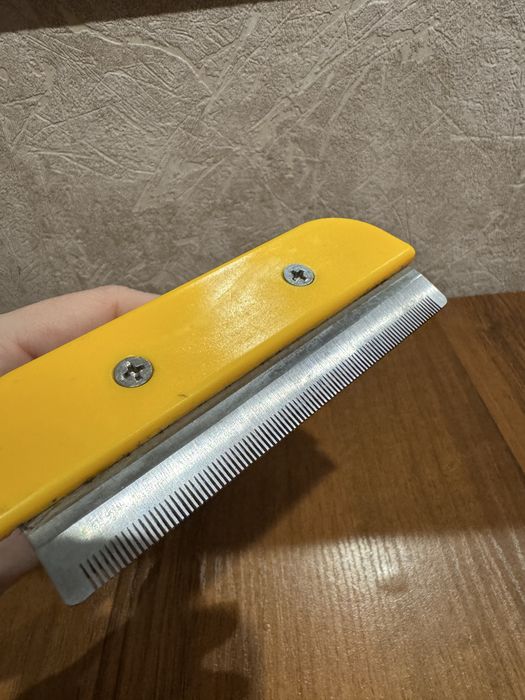 Фурмінатор для собак