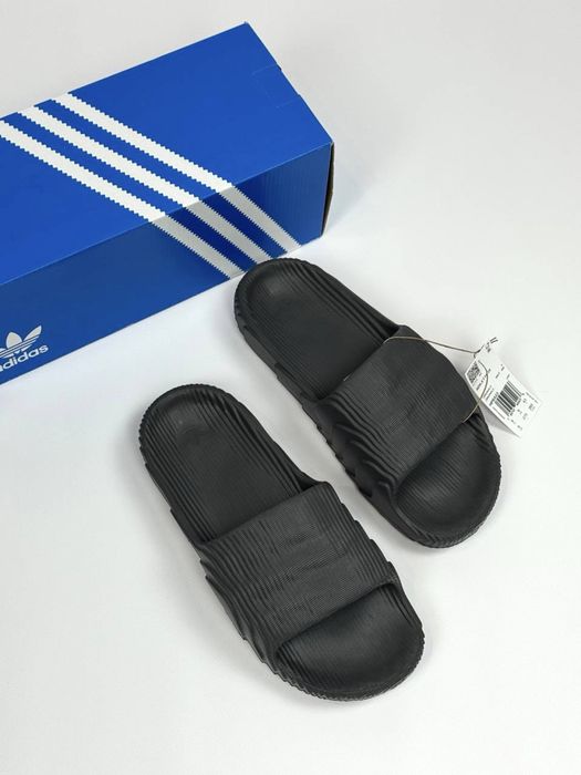 Adidas Adilette 22  темно сірі тапочки