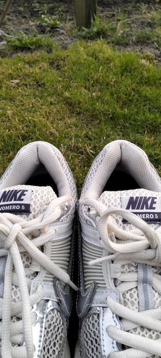 Nike Zoom Vomero – rozmiar 42 | lekkie sneakersy  wygodne na co dzie