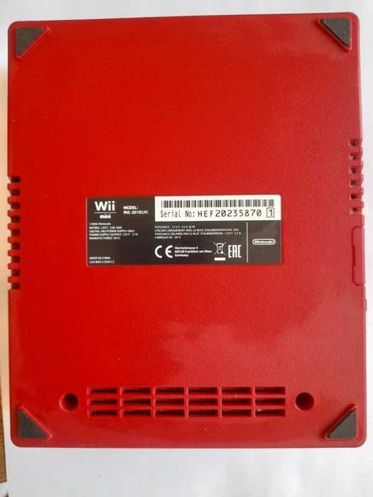 Nintendo Wii , Vermelha, 2 comandos, Sensor e Cabos