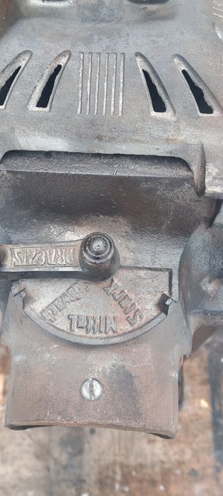 Piec kominkowy Secesyjny Piecyk  żeliwny piekna koza