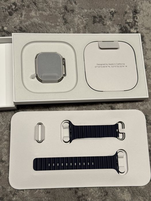 Apple Watch 2 Ultra  Natural Titanium