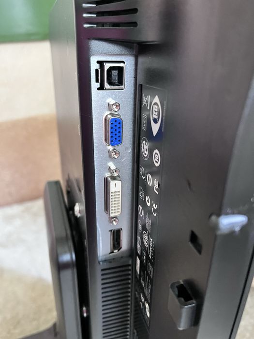 Монітор HP Compaq LA2306x