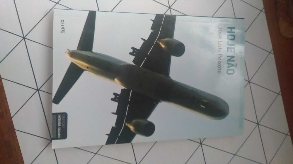 Livros diversos / vários títulos - Até 5€