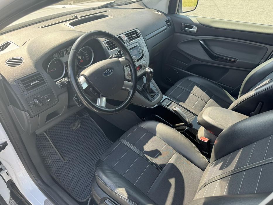 Форд Куга 2012 рік