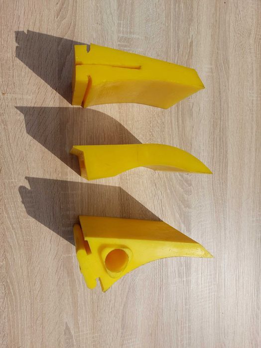 Skrobak Taśmowy Poliuretanowy Do Montażu na Szynę , Listwę