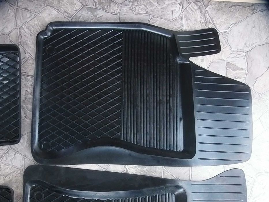 Dywaniki Gumowe AUDI A4 B5 B6 B7 B8 Korytkowe A6 C5 C6 C7