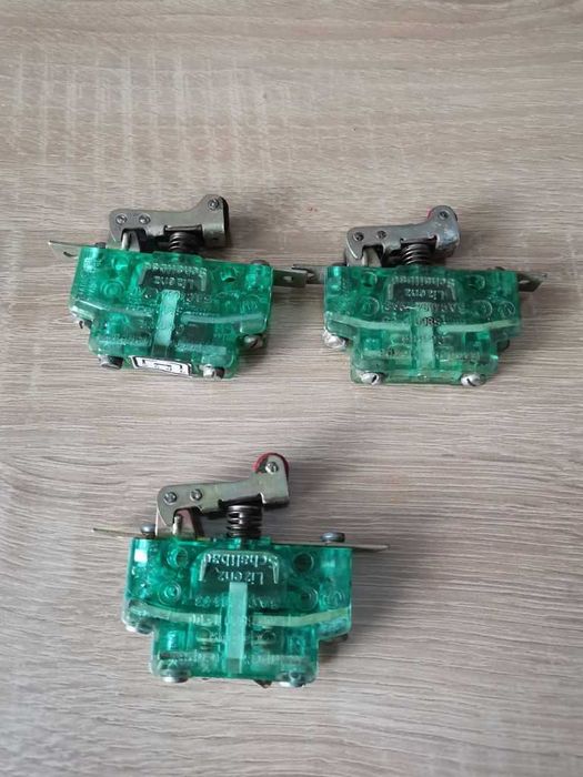 Микропереключатель БДС4004  220В 16А 380в 10А