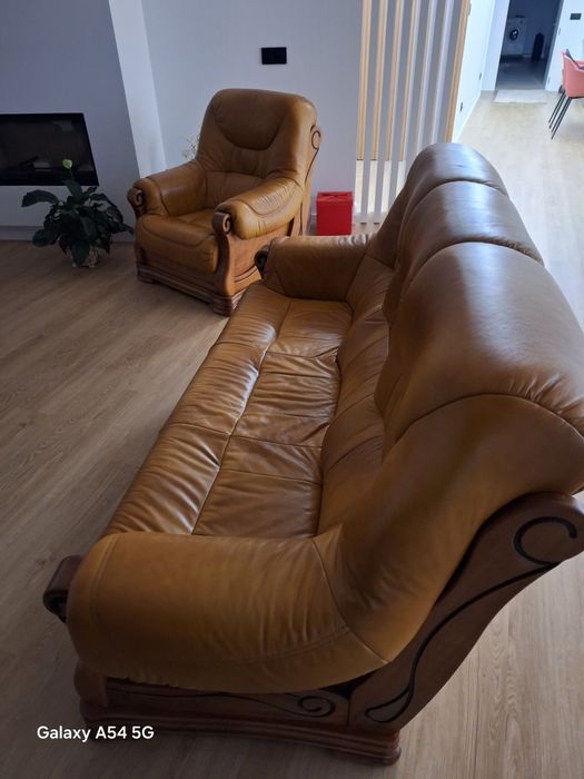 Sofá mais cadeiroes