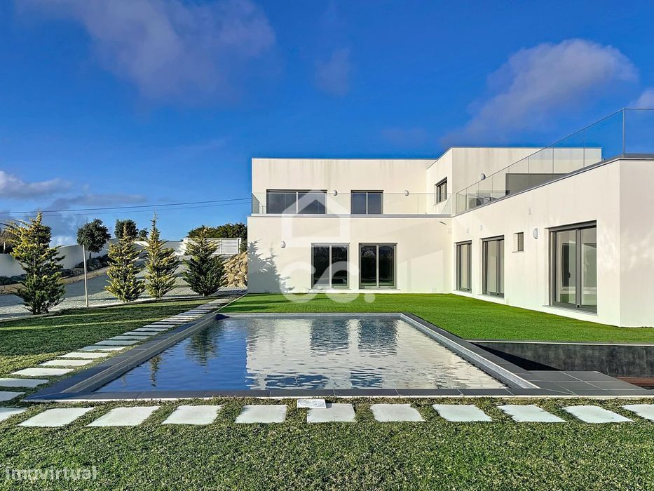 Moradia T4, Reinaldes