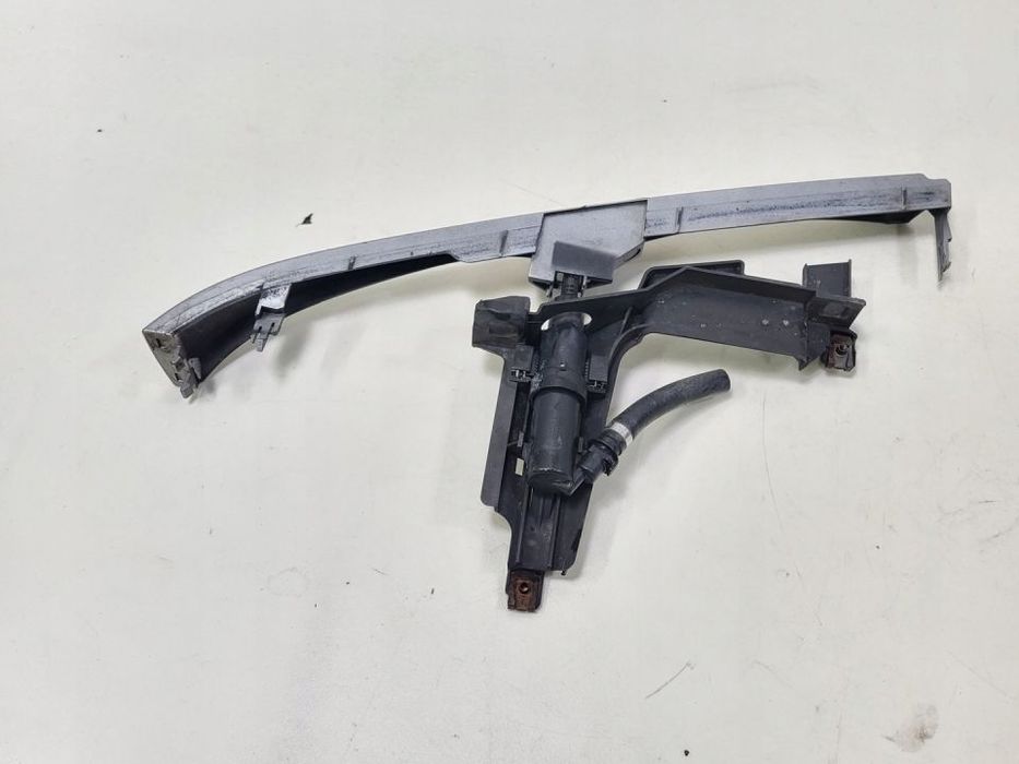 bmw e46 lift 01-05 spryskiwacz reflektora prawy