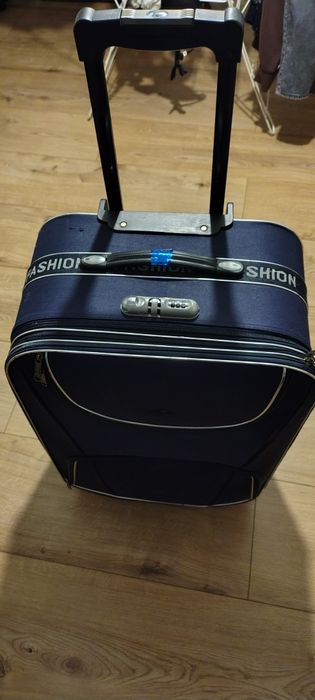 Walizka turystyczna duża