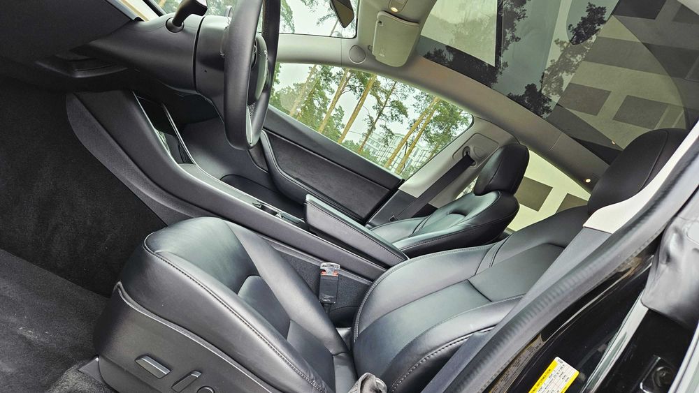 Tesla Model Y Long Range Dual Motor
