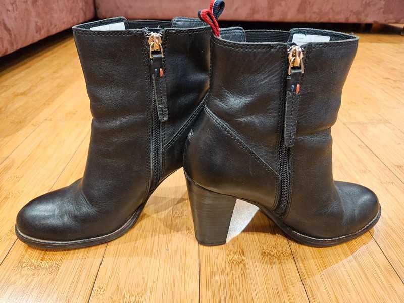 Czarne botki Tommy Hilfiger, rozmiar 38