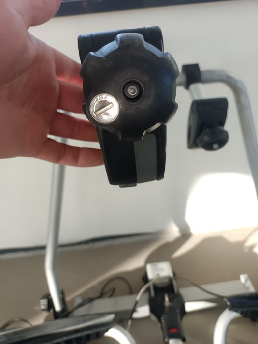 Bagażnik rowerowy Thule ep 915 na 2 rowery elektryczne .