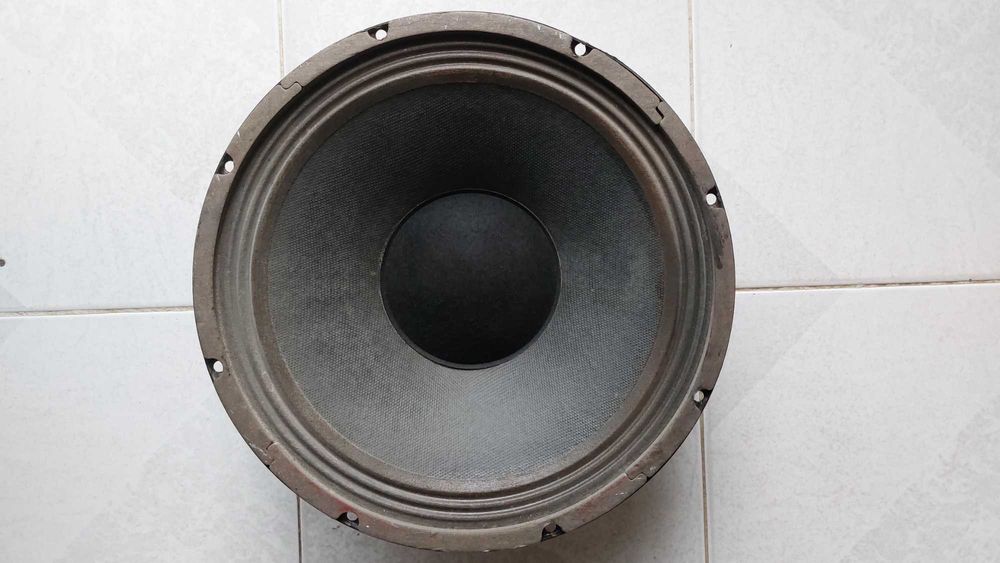 vários altifalantes 12" 8ohm