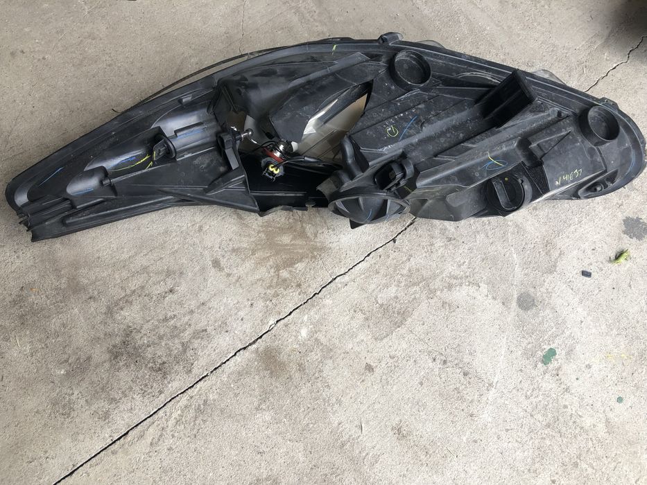 Продам передні фари Ford Fiesta