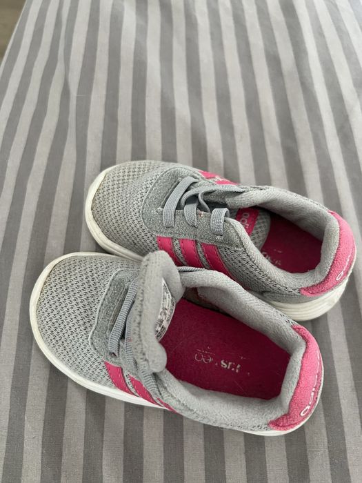 Кросівки adidas 21