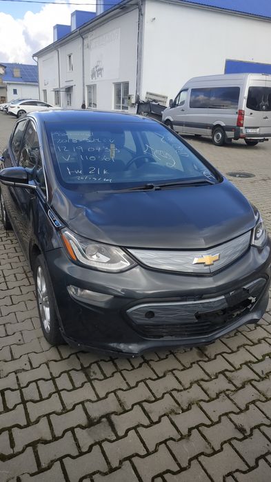 Chevrolet bolt 2018 64кв.