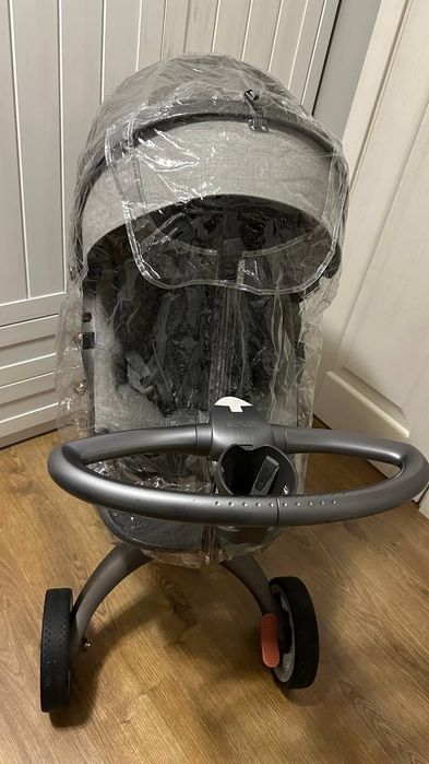 Оригінальна коляска Stokke в повному комплекті