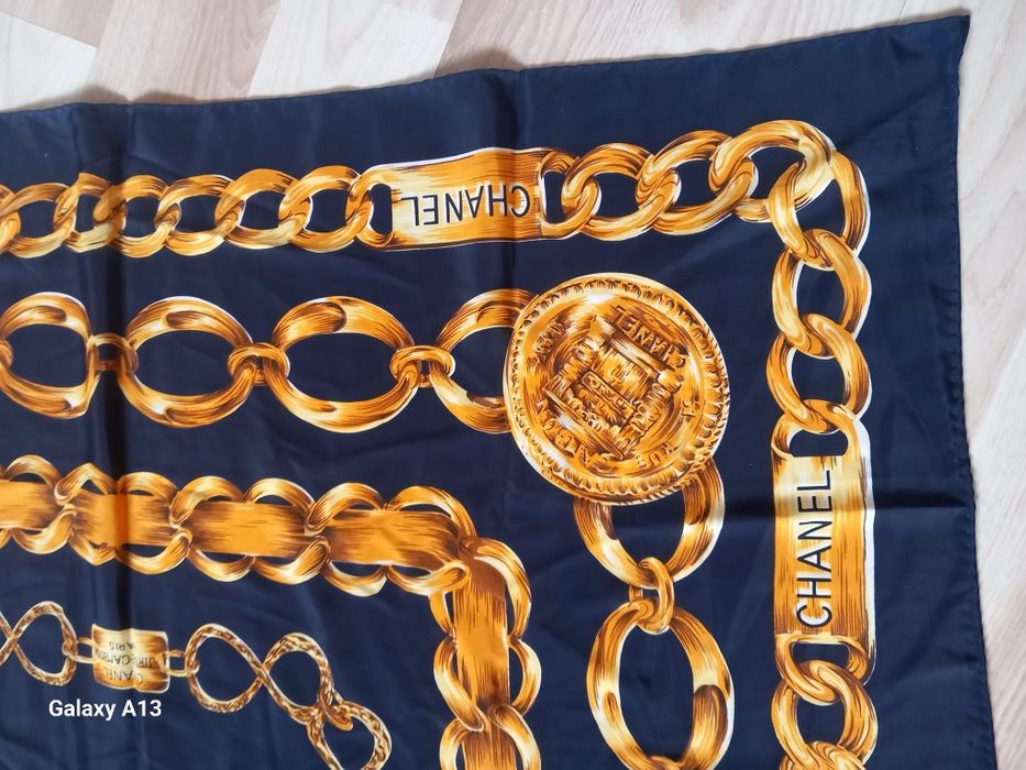 Chanel chusta jedwabna