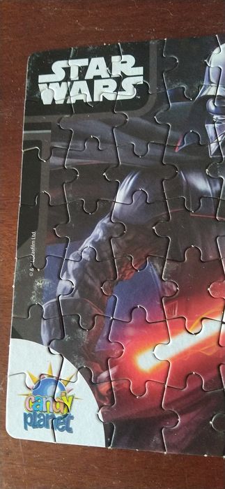 Puzzle star wars com 56 peças