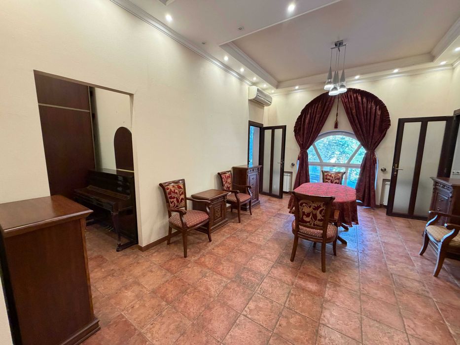 Оренда квартири/офісу в центрі Києва — вул. Тарасівська, 6 | 70 м²