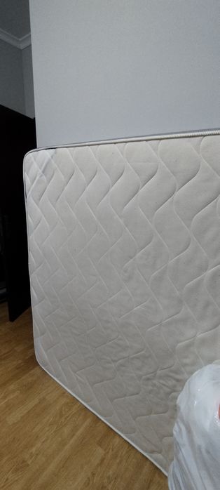 Colchão de cama de casal