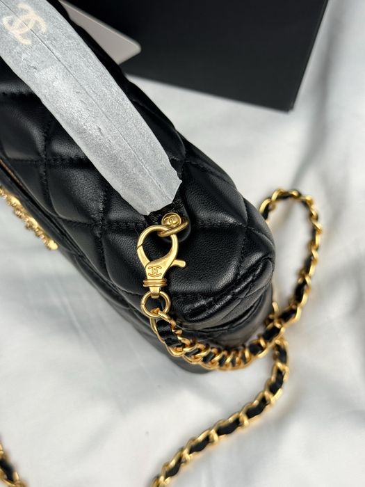 Сумка Chanel Vanity Case Bag in Black Leather