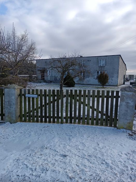 Sprzedam dom z gruntami