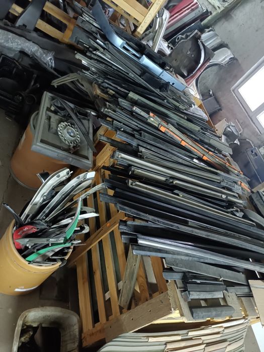 BMW E30 listwa drzwi  błotnika