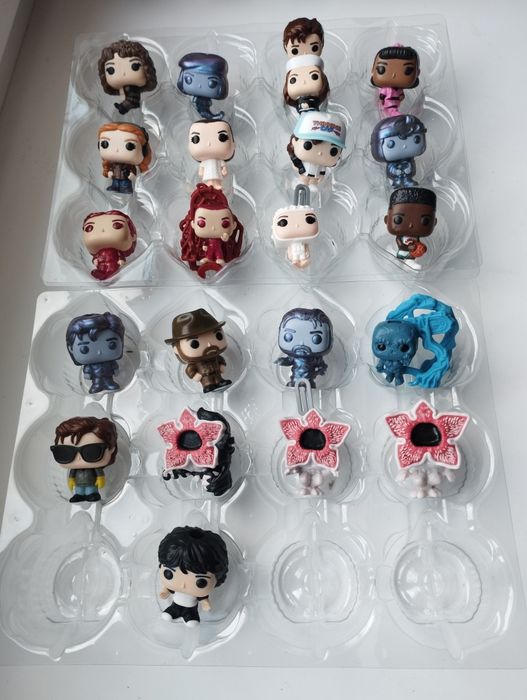 21/24 фігурки Дивні Дива.