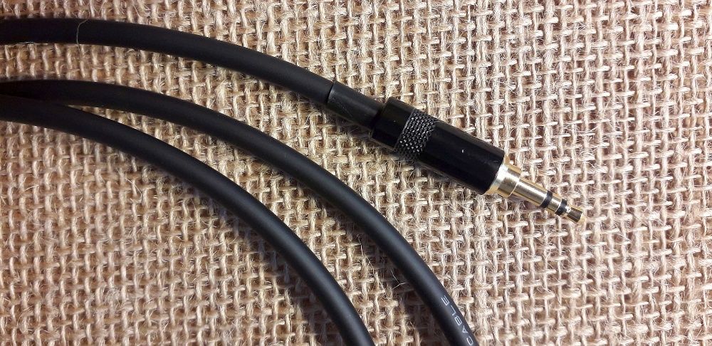 Kabel do słuchawek mini XLR jack AKG MOGAMI 120/150/180 cm
