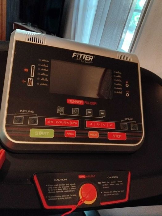 Passadeira  FYTTER RU-08R é estável e prática - semi profissional